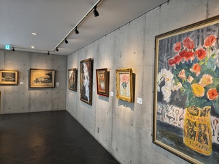 二階洋画展示室の様子