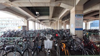 東側の自転車等に警告書を取付けました
