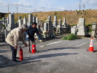 初期消火訓練の様子