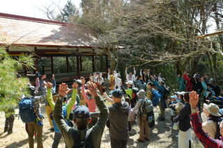 「八面山」歳三唱で締めくくります