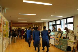 食べものの販売