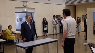 美術協会賞受賞者によるあいさつ