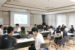 講義を受ける様子