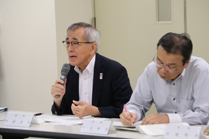 中津市の取り組みを説明する奥塚市長