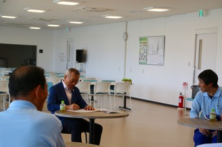 和やかな雰囲気で進む座談会