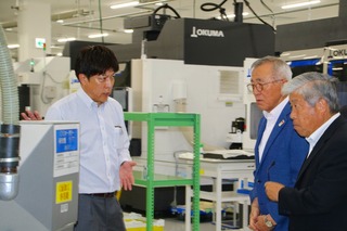 工場見学の様子