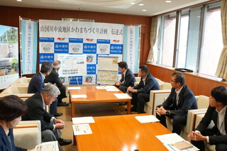 伝達式のようす