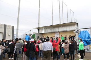 餅まきのようす