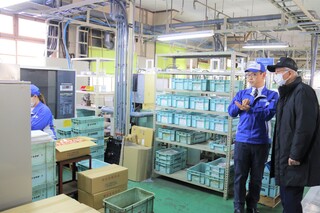 工場見学の様子