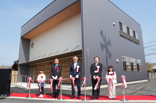 テープカット写真