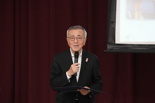 奥塚市長あいさつ