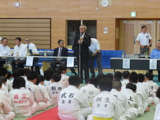 奥塚市長あいさつの様子